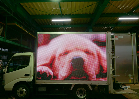 車載型LEDビジョン